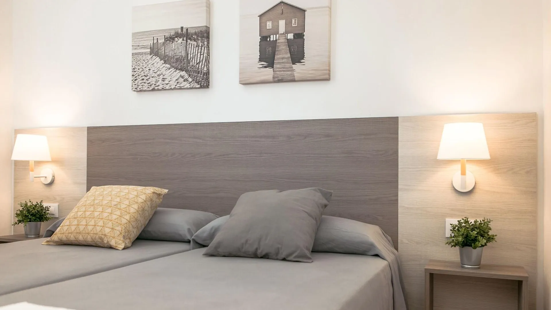 Rvapartaments Benelux Castell-Castell-Platja d'Aro 0*,